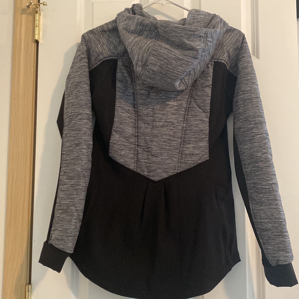 Euc North Face Coat - image 2